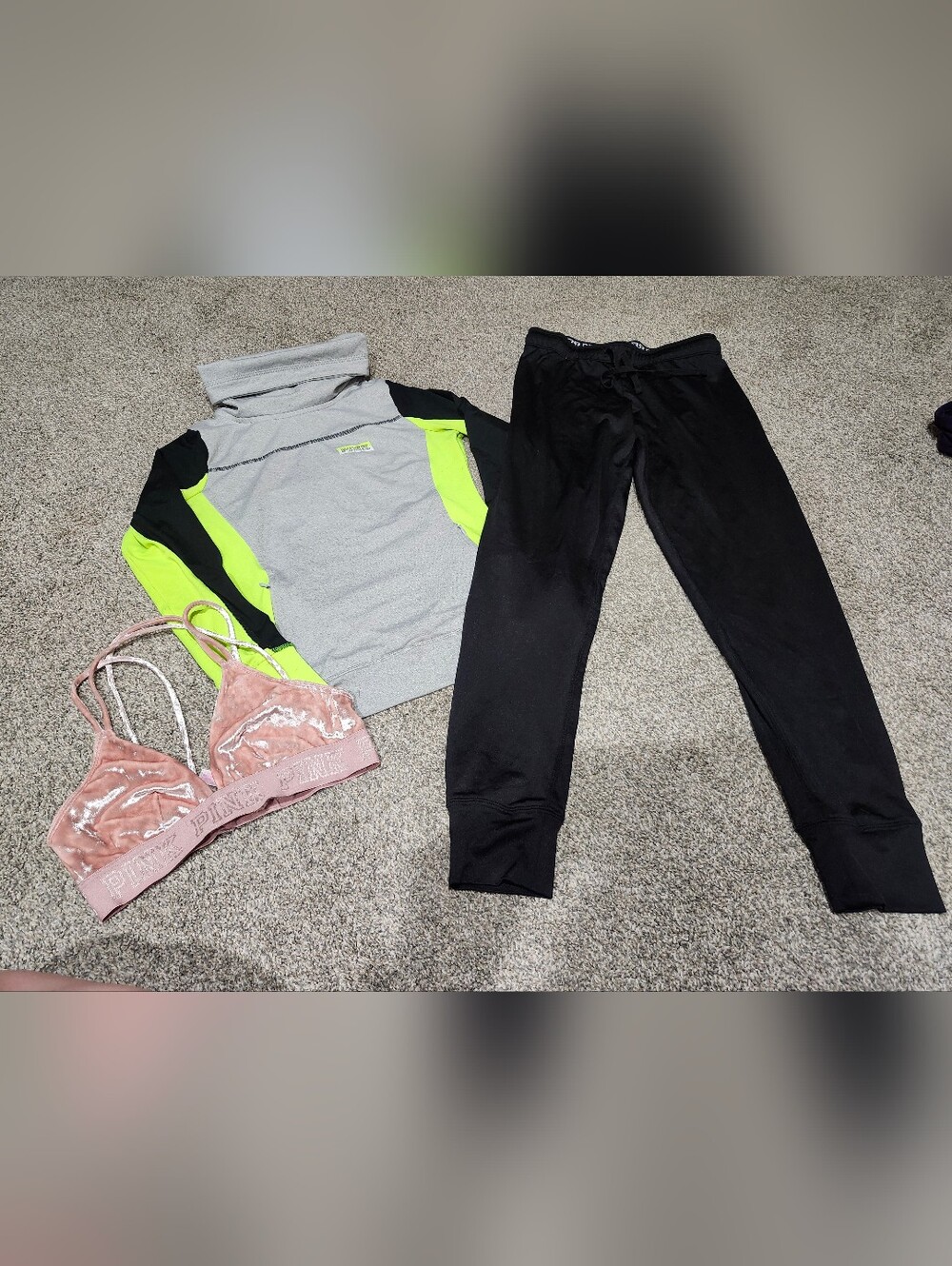 PINK Victoria's Secret Size XS Lot Joggers, Bra, Sweatshirt